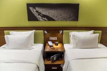 Двухместный номер с 2 отдельными кроватями - Для некурящих в Отеле Hampton by Hilton Brest